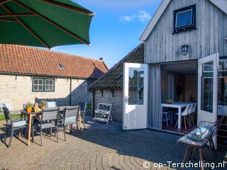 De Zeeboer-Geel, Rookvrije vakantieverblijven op Terschelling