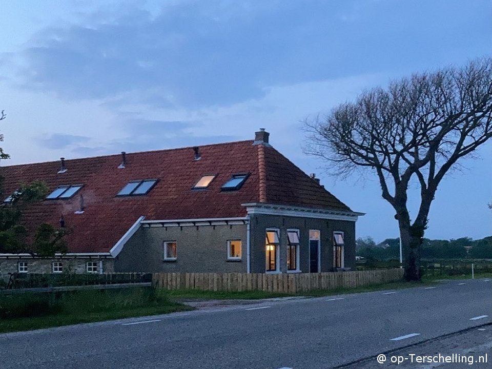 Hanestreek, Tijdens schoolvakantie naar Terschelling