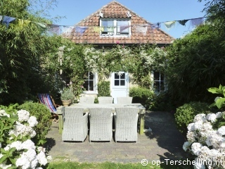 Anna van Arend, Bungalow op Terschelling