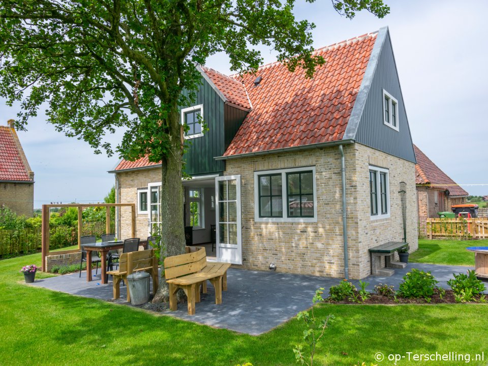 Huisje Augustus, Bungalow op Terschelling