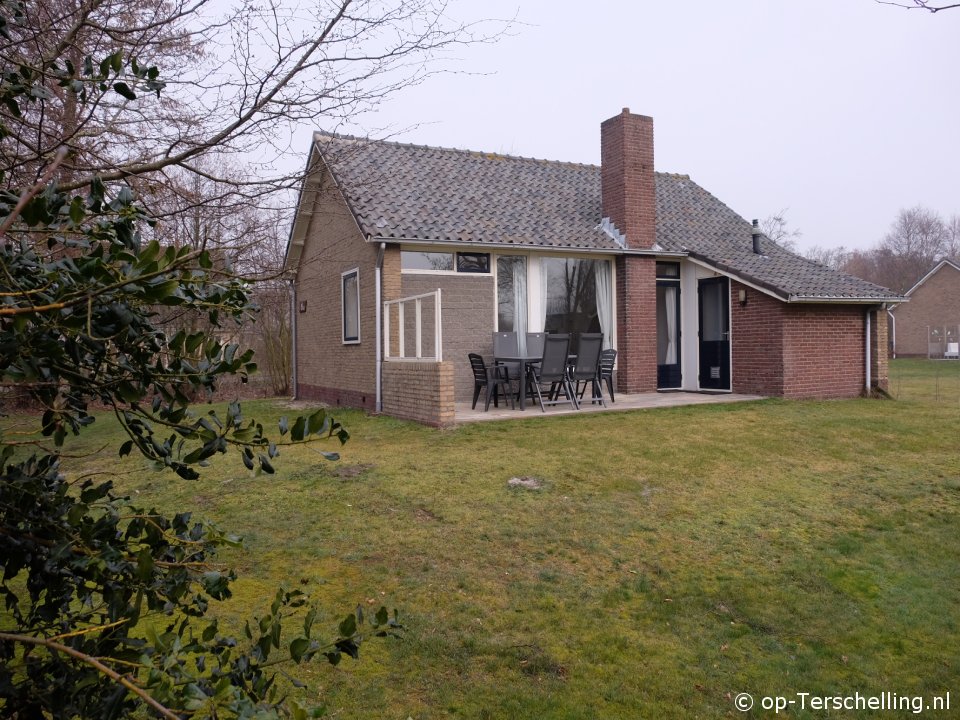 Den (Midsland Noord), Bungalow op Terschelling